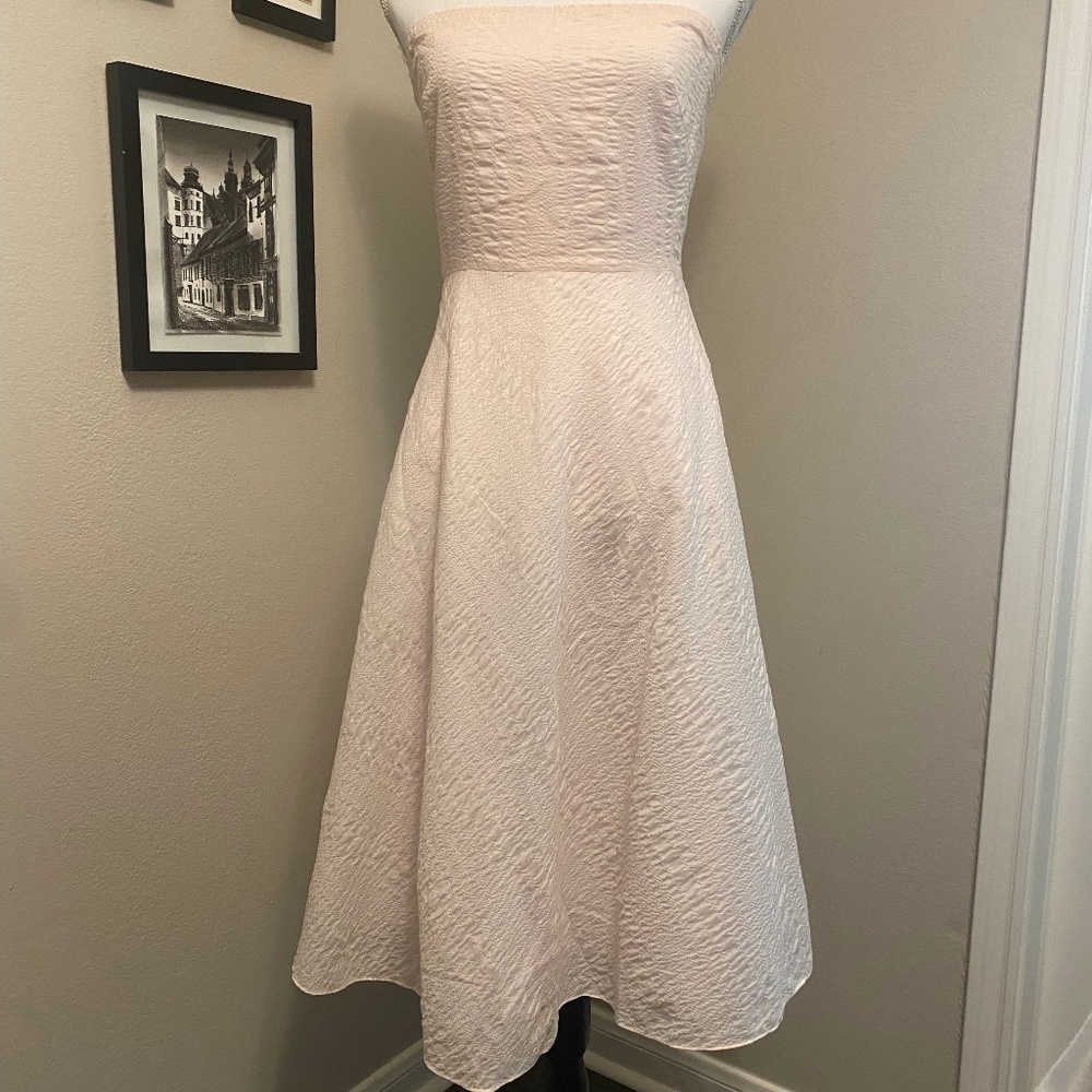 J. CREW Textured Strapless Dress Size 4 Pre Loved
